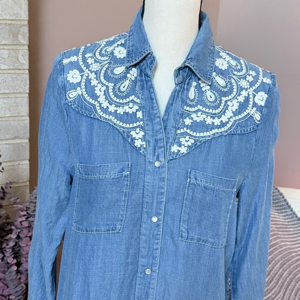 REBA Denim Shirt Dress Western Style Floral Embroidery - Medium Wash - Picture 4 of 10